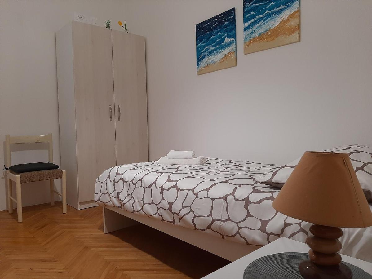 Family House Rebeka Appartement Ugljan Buitenkant foto