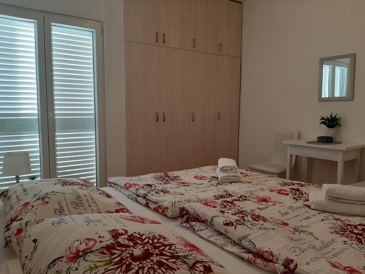 Family House Rebeka Appartement Ugljan Buitenkant foto